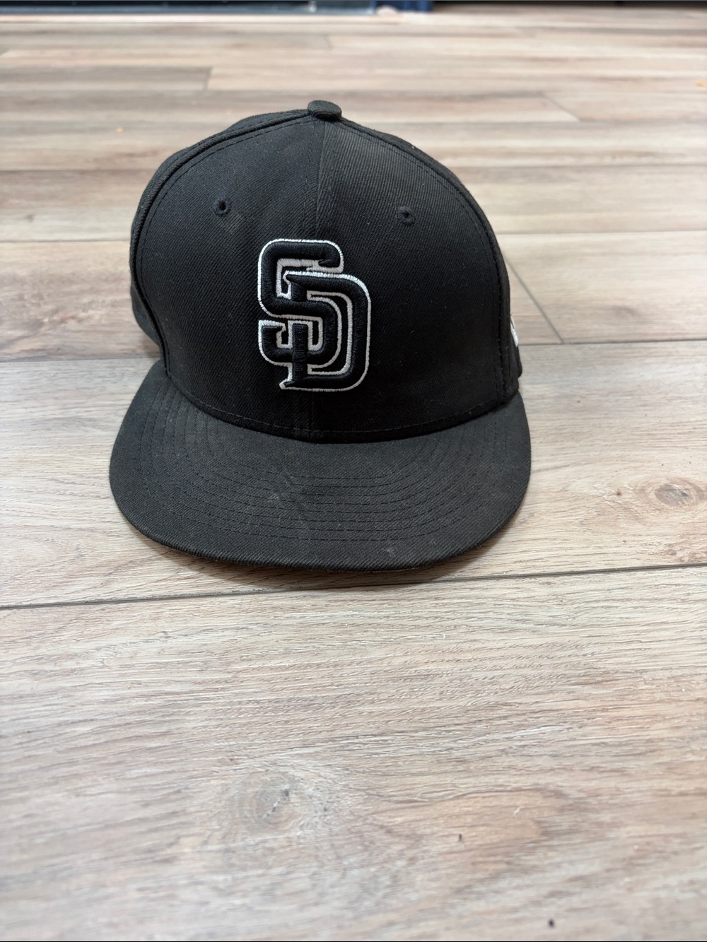 New Era Black Men’s SD Logo Baseball Cap